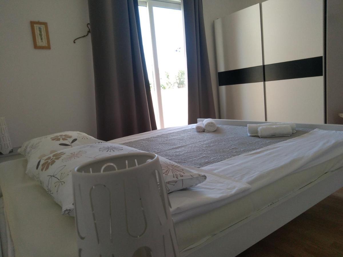 Apartments Kampor Damira Rab Town Dış mekan fotoğraf